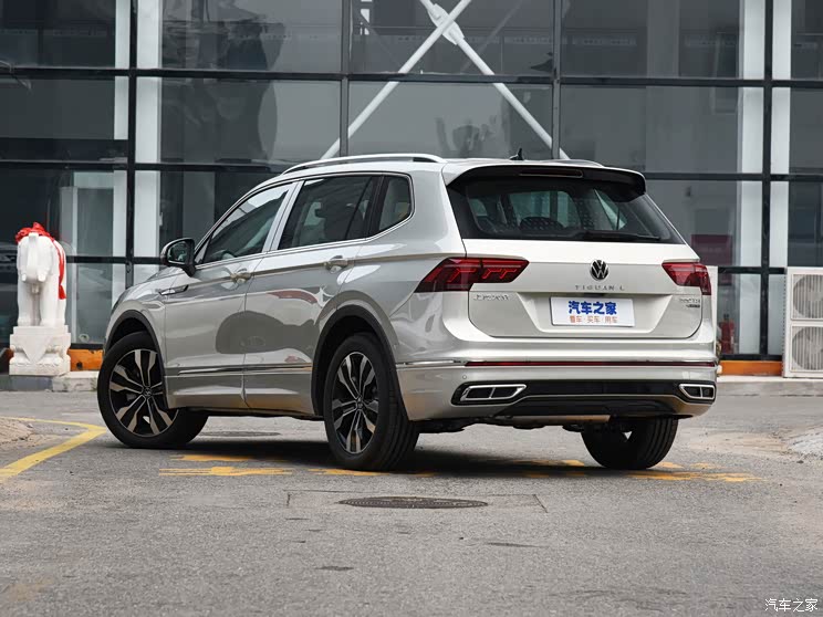 上汽大众 途观L 2022款 380TSI 自动四驱R-Line旗舰版7座 新款途观L/途观X延期至8月3日开启预售