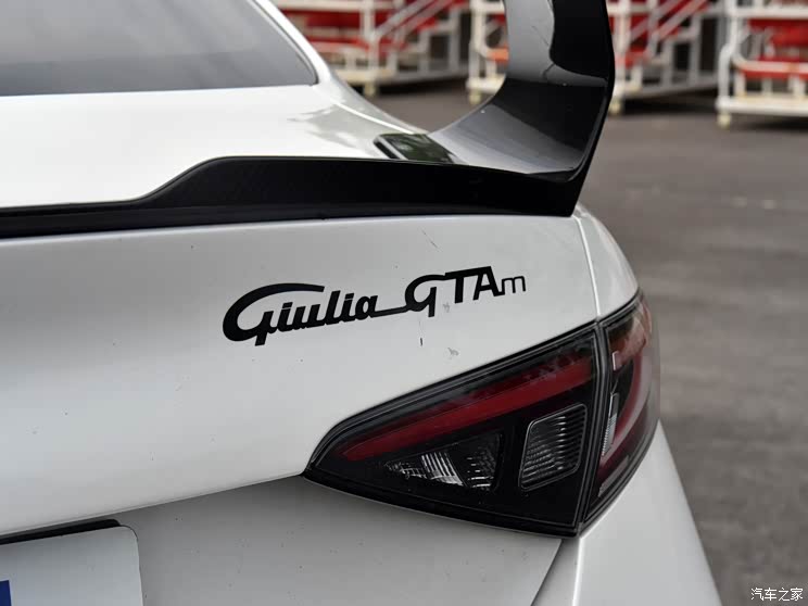 阿尔法·罗密欧 Giulia 2021款 GTAm 试装车