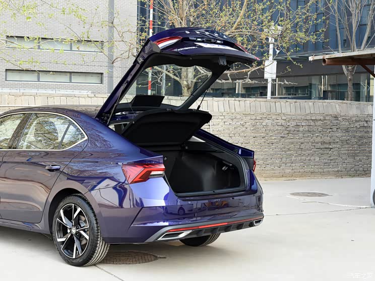 上汽大众斯柯达 明锐 2021款 PRO TSI280 DSG尊贵版