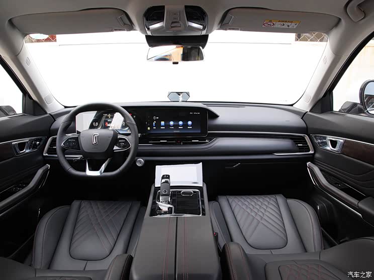 一汽奔騰 奔騰T99 2019款 20TD 自動(dòng)尊貴型 一汽奔騰 奔騰T99 2019款 20TD 自動(dòng)尊貴型