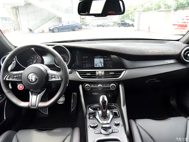 阿尔法·罗密欧 Giulia 2021款 GTAm 试装车