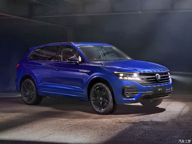 大众(进口) 途锐 2021款 3.0TSI 锐享版 曜黑运动套装 大众(进口) 途锐 2021款 3.0TSI 锐享版 曜黑运动套装