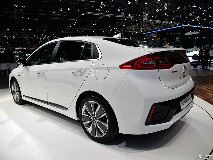 现代(进口) IONIQ 2016款 Hybrid 现代(进口) IONIQ 2016款 Hybrid