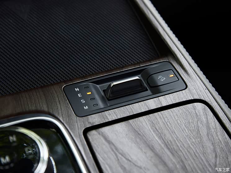 江铃福特 领裕 2021款 EcoBoost 225 尊领型PLUS 7座