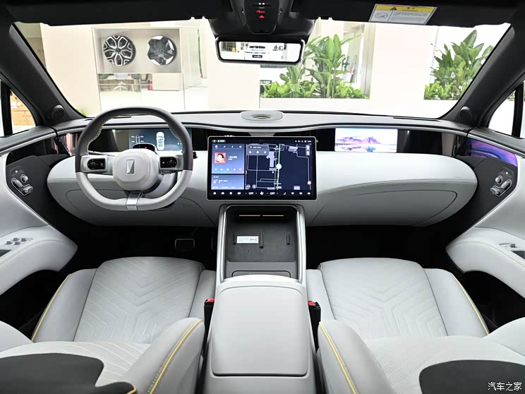 阿維塔科技 阿維塔11 2022款 長(zhǎng)續(xù)航雙電機(jī)版 5座 阿維塔科技 阿維塔11 2022款 長(zhǎng)續(xù)航雙電機(jī)版 5座