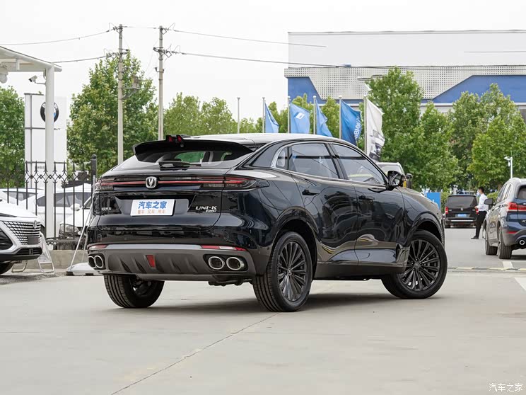 长安汽车 长安UNI-K 2021款 2.0T 全轮驱动卓越型 主打UNI定制 长安UNI-K新车型今日上市