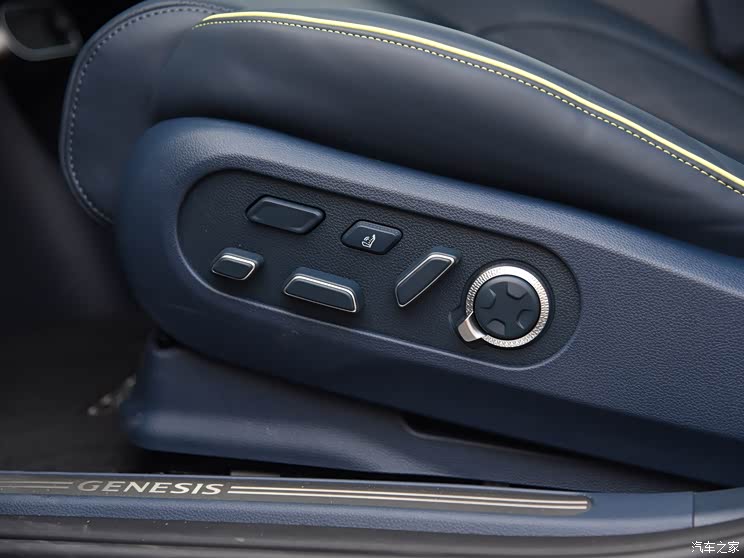 捷尼賽思 捷尼賽思GV60 2023款 551km 四驅(qū)高性能版 捷尼賽思 捷尼賽思GV60 2023款 551km 四驅(qū)高性能版