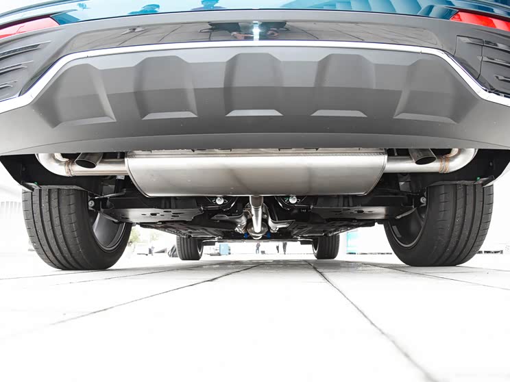 吉利汽車 星越L 2021款 2.0TD DCT兩驅(qū)頂配版試裝車 吉利汽車 星越L 2021款 2.0TD DCT兩驅(qū)頂配版試裝車