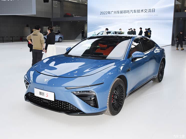 合眾汽車 哪吒S 2022款 純電 650km 四驅(qū)大版 合眾汽車 哪吒S 2022款 純電 650km 四驅(qū)大版