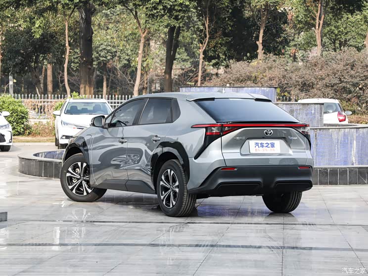 一汽豐田 一汽豐田bZ4X 2022款 兩驅(qū)長(zhǎng)續(xù)航JOY版