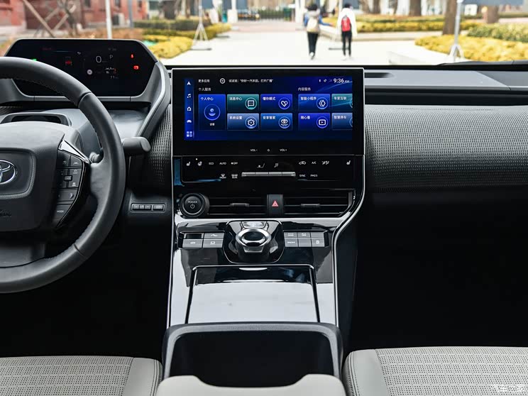 一汽豐田 一汽豐田bZ4X 2022款 兩驅(qū)暢享版 一汽豐田 一汽豐田bZ4X 2022款 兩驅(qū)暢享版