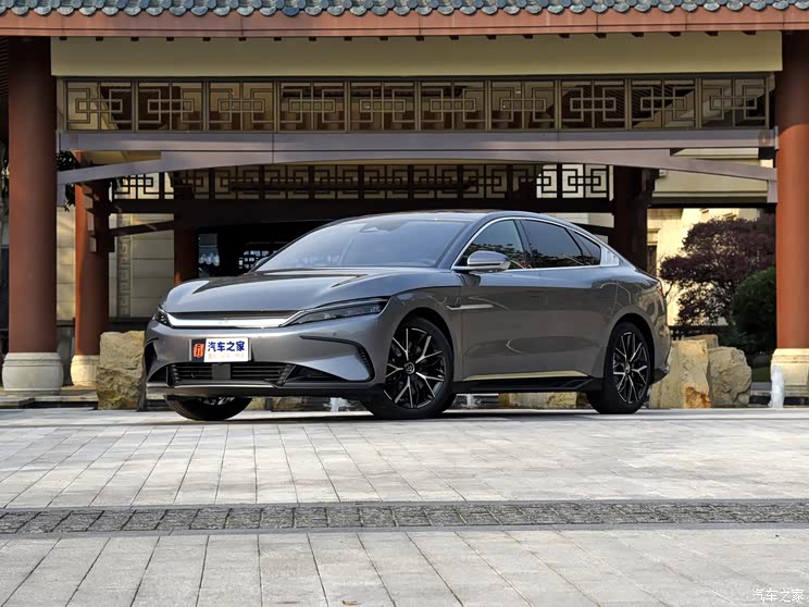 比亞迪 漢 2022款 EV 創(chuàng)世版 610KM四驅(qū)尊享型 比亞迪 漢 2022款 EV 創(chuàng)世版 610KM四驅(qū)尊享型