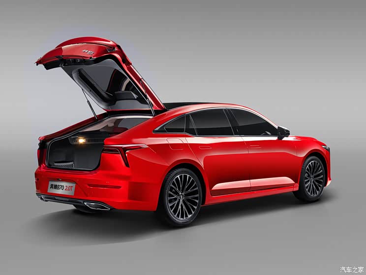 一汽奔腾 奔腾B70 2022款 2.0T 自动驭享型 动力表现如何?奔腾B70 2.0T明日上市