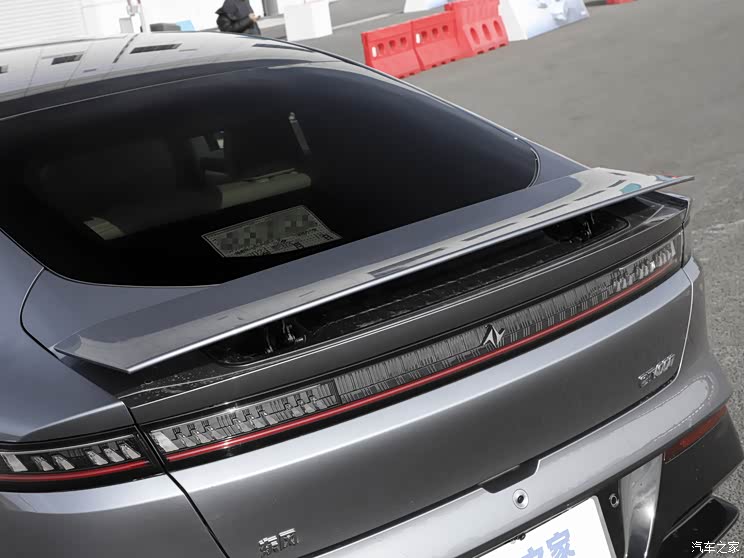 東風(fēng)乘用車 eπ 007 2024款 620Pro版 東風(fēng)乘用車 eπ 007 2024款 620Pro版