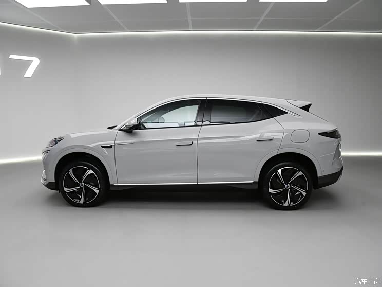 騰勢汽車 騰勢N7 2023款 高配基本型