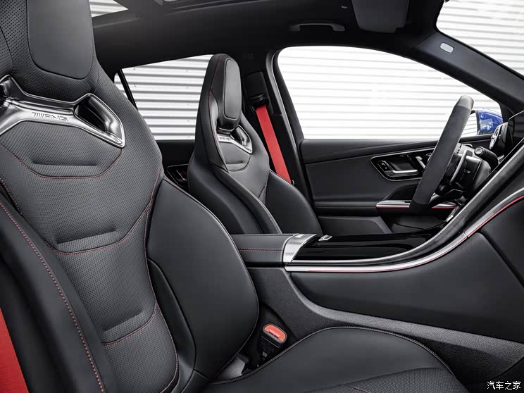 梅赛德斯-AMG 奔驰GLC AMG 2024款 AMG GLC 43 4MATIC 梅赛德斯-AMG 奔驰GLC AMG 2024款 AMG GLC 43 4MATIC