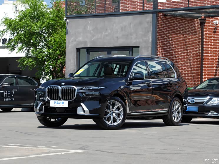 宝马(进口) 宝马X7 2023款 改款 xDrive40i 领先型豪华套装 宝马(进口) 宝马X7 2023款 改款 xDrive40i 领先型豪华套装