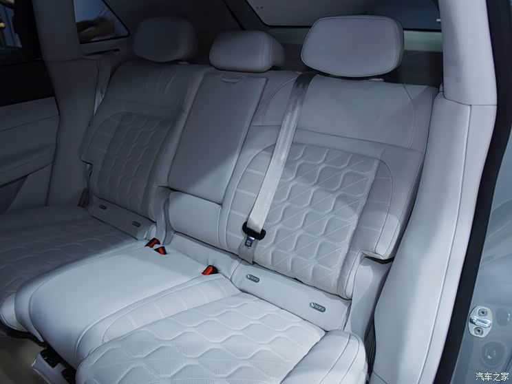 星途 星紀(jì)元 ET 2023款 基本型 星途 星紀(jì)元 ET 2023款 基本型