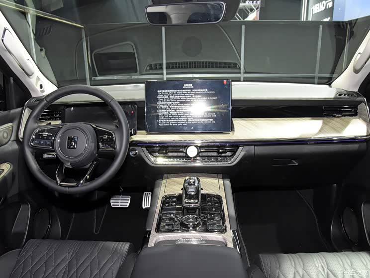 長城汽車 坦克500 2022款 3.0T 黑武士 長城汽車 坦克500 2022款 3.0T 黑武士