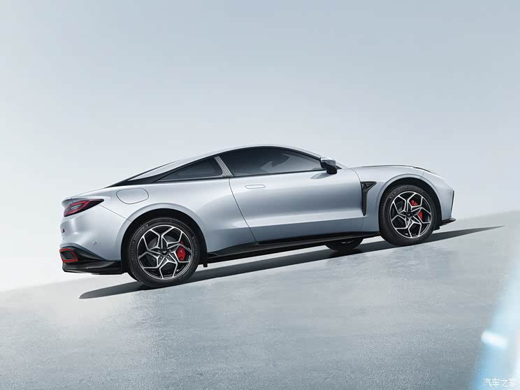 合眾汽車 哪吒GT 2023款 基本型 合眾汽車 哪吒GT 2023款 基本型