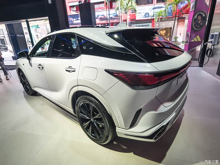 雷克萨斯 雷克萨斯RX 2023款 500h F SPORT Performance 中国台湾版 雷克萨斯 雷克萨斯RX 2023款 500h F SPORT Performance 中国台湾版