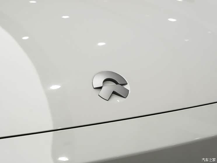 蔚来 蔚来ES8 2023款 100kWh 签名版 蔚来 蔚来ES8 2023款 100kWh 签名版
