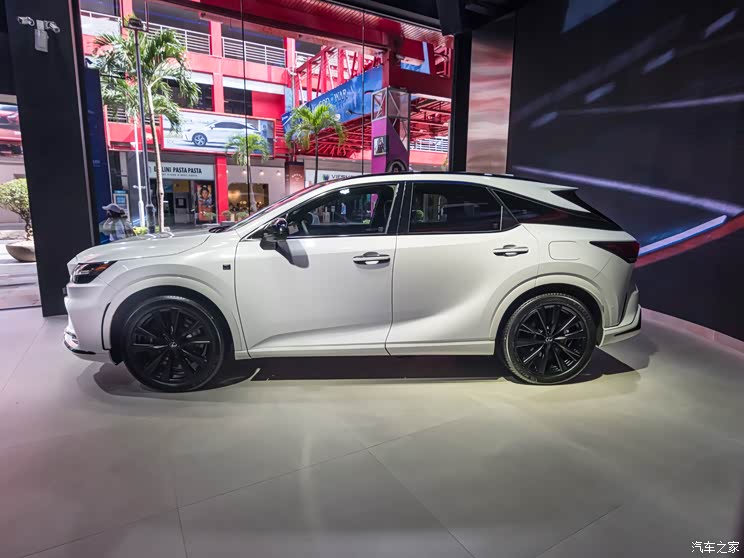 雷克萨斯 雷克萨斯RX 2023款 500h F SPORT Performance 中国台湾版 雷克萨斯 雷克萨斯RX 2023款 500h F SPORT Performance 中国台湾版