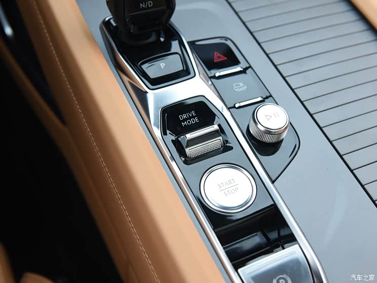 領(lǐng)克 領(lǐng)克09新能源 2023款 2.0TD EM-P 遠(yuǎn)航版PM 七座 領(lǐng)克 領(lǐng)克09新能源 2023款 2.0TD EM-P 遠(yuǎn)航版PM 七座