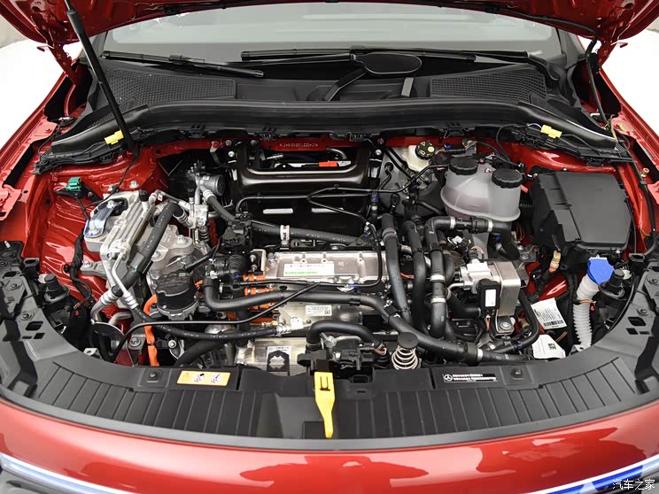 北京奔驰 奔驰EQA 2022款 EQA 300 4MATIC 北京奔驰 奔驰EQA 2022款 EQA 300 4MATIC