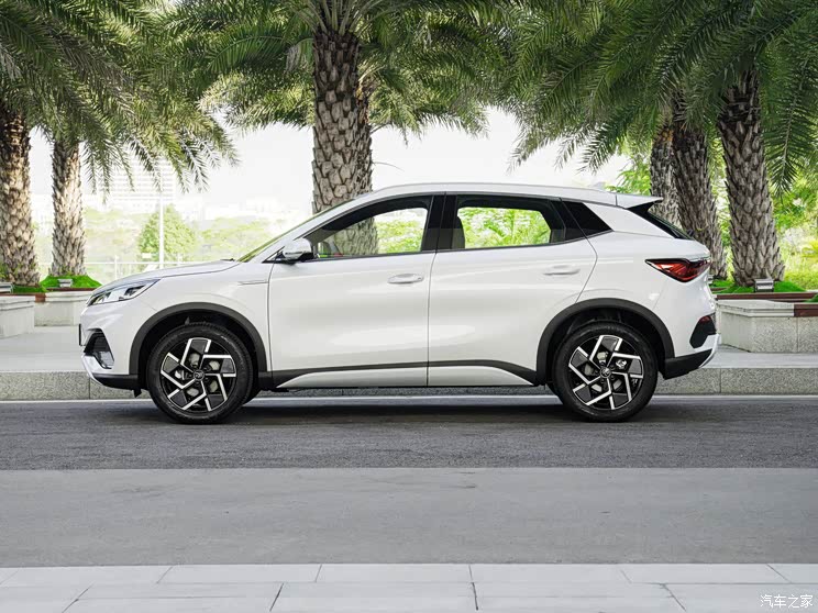 比亞迪 元PLUS 2022款 430KM 尊貴型 比亞迪 元PLUS 2022款 430KM 尊貴型