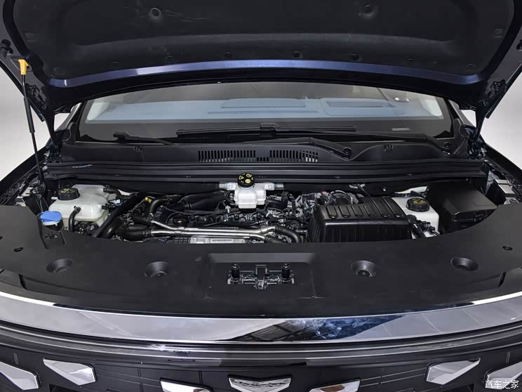 江汽集團 瑞風(fēng)RF8 PHEV 2024款 智聆版 1.5T 150KM 旗艦型 江汽集團 瑞風(fēng)RF8 PHEV 2024款 智聆版 1.5T 150KM 旗艦型