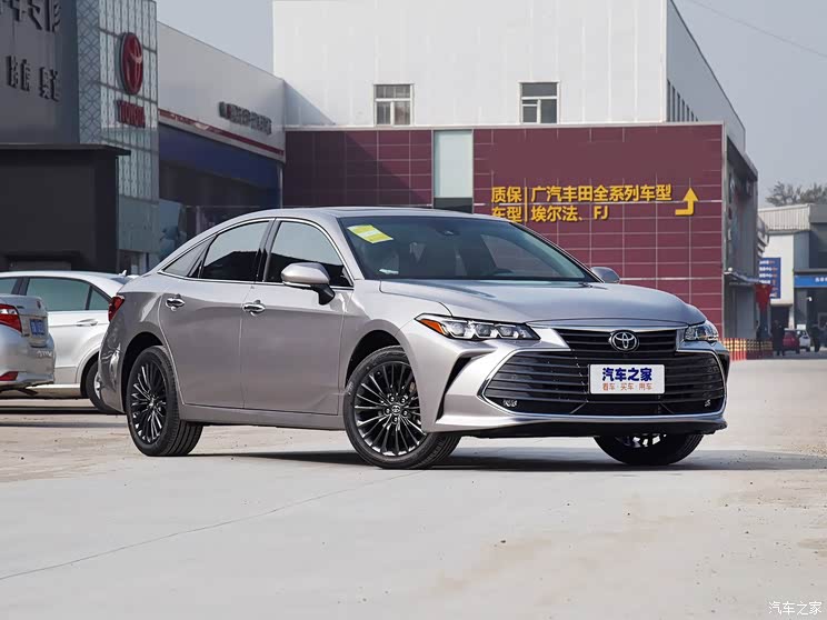 一汽丰田 亚洲龙 2019款 2.0L XLE尊享版