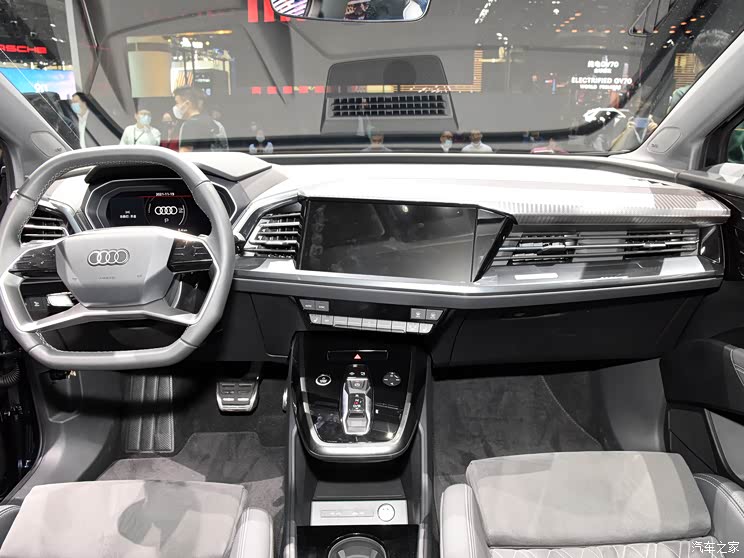 一汽-大眾奧迪 奧迪Q4 e-tron 2022款 50 e-tron quattro 一汽-大眾奧迪 奧迪Q4 e-tron 2022款 50 e-tron quattro