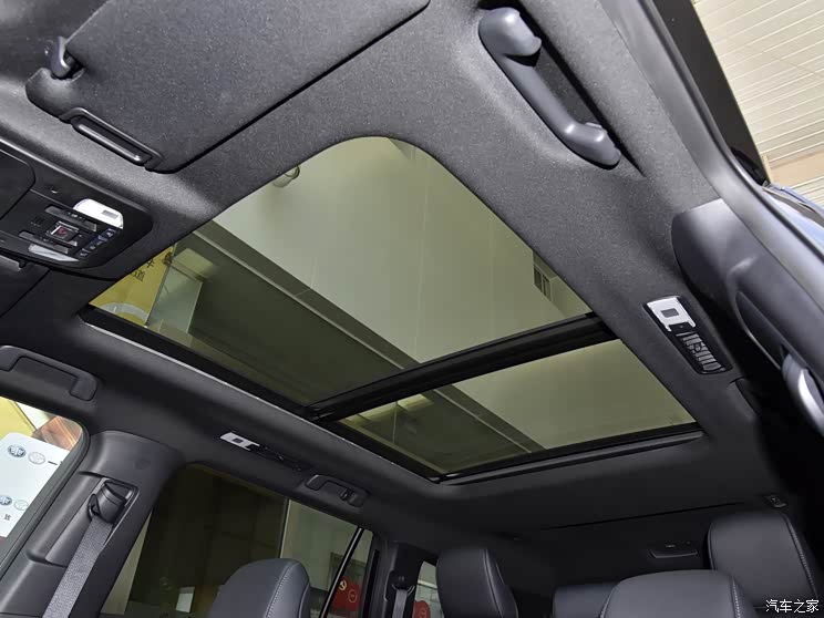 一汽丰田 皇冠陆放 2021款 2.5L HEV四驱尊贵版