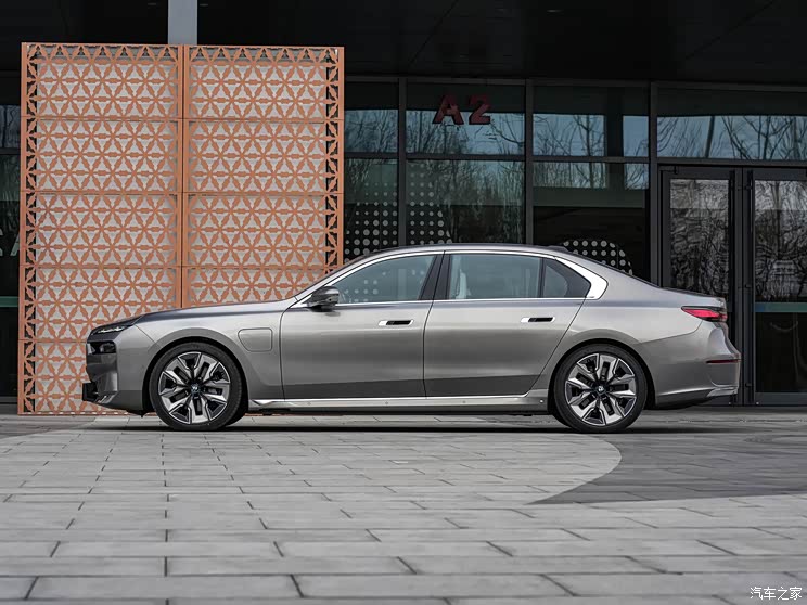 宝马(进口) 宝马i7 2023款 xDrive60L 豪华套装 宝马(进口) 宝马i7 2023款 xDrive60L 豪华套装