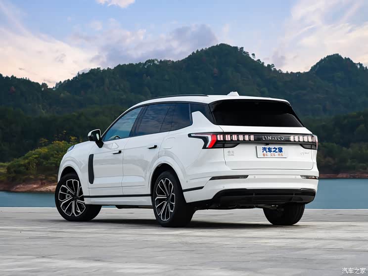 領(lǐng)克 領(lǐng)克09新能源 2023款 2.0TD EM-P 遠(yuǎn)航版PM 七座 領(lǐng)克 領(lǐng)克09新能源 2023款 2.0TD EM-P 遠(yuǎn)航版PM 七座