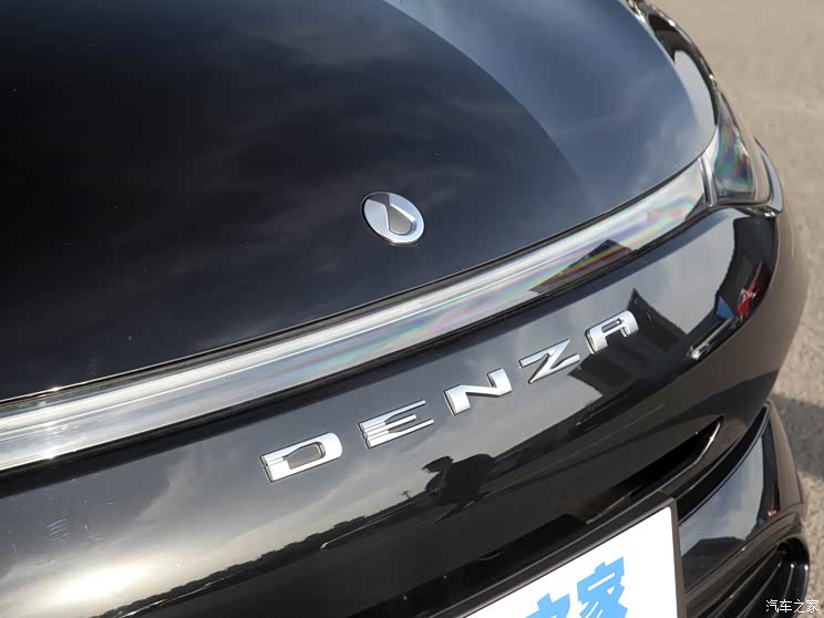 騰勢(shì)汽車 騰勢(shì)X 2020款 PHEV運(yùn)動(dòng)版 騰勢(shì)汽車 騰勢(shì)X 2020款 PHEV運(yùn)動(dòng)版