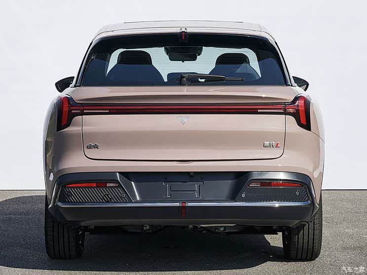 合众汽车 哪吒L 2024款 增程基本型 合众汽车 哪吒L 2024款 增程基本型