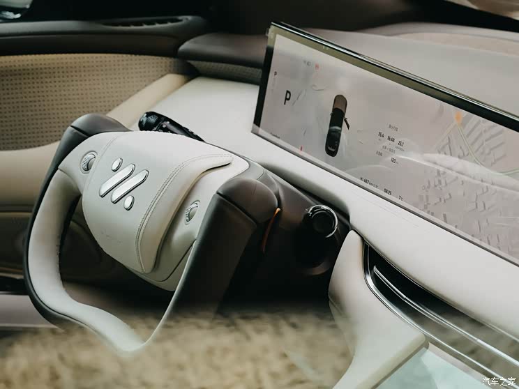 智己汽車 智己LS7 2023款 100kWh Pro四驅(qū)版 智己汽車 智己LS7 2023款 100kWh Pro四驅(qū)版