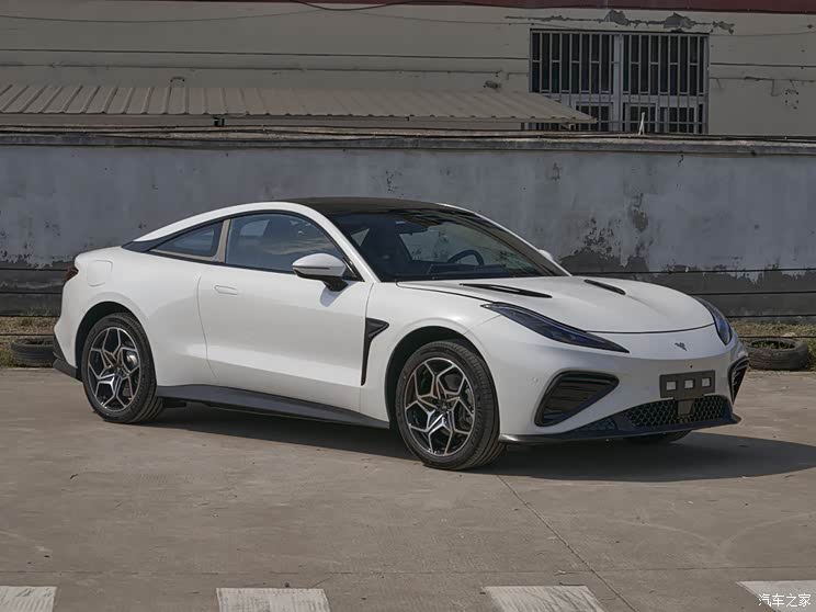 合众汽车 哪吒E 2023款 基本型 合众汽车 哪吒E 2023款 基本型