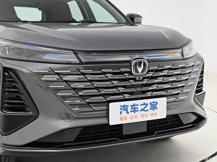 長安汽車 長安CS75 PLUS 2024款 第三代 冠軍版 基本型 長安汽車 長安CS75 PLUS 2024款 第三代 冠軍版 基本型