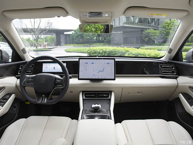 比亚迪 秦L 2024款 DM-i 80KM高配版 比亚迪 秦L 2024款 DM-i 80KM高配版