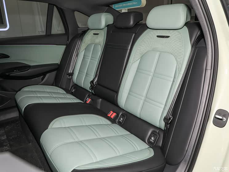 一汽紅旗 紅旗EH7 2024款 820 Pro 一汽紅旗 紅旗EH7 2024款 820 Pro