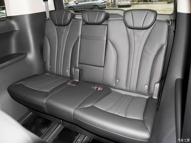 一汽紅旗 紅旗HQ9 PHEV 2024款 20TD 基本型 一汽紅旗 紅旗HQ9 PHEV 2024款 20TD 基本型