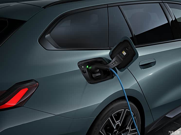 寶馬(進(jìn)口) 寶馬i5(進(jìn)口) 2024款 eDrive40 旅行版 寶馬(進(jìn)口) 寶馬i5(進(jìn)口) 2024款 eDrive40 旅行版