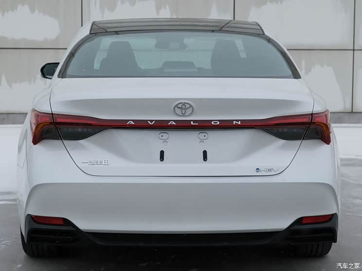 一汽丰田 亚洲龙 2024款 双擎  2.0L 基本型 一汽丰田 亚洲龙 2024款 双擎  2.0L 基本型