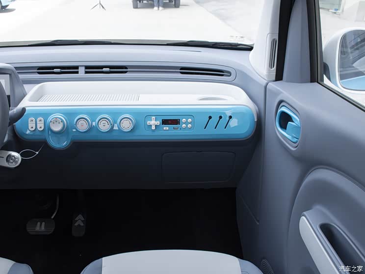 一汽奔騰 奔騰小馬 2024款 122km 萌趣馬 一汽奔騰 奔騰小馬 2024款 122km 萌趣馬