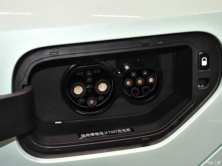 埃安 昊铂GT 2023款  710后驱超充七翼版 埃安 昊铂GT 2023款  710后驱超充七翼版