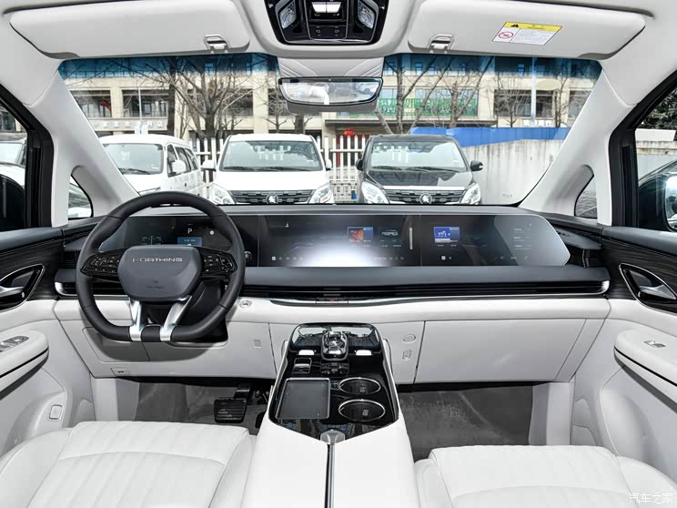 東風(fēng)風(fēng)行 星海V9 2023款 PHEV 基本型 東風(fēng)風(fēng)行 星海V9 2023款 PHEV 基本型