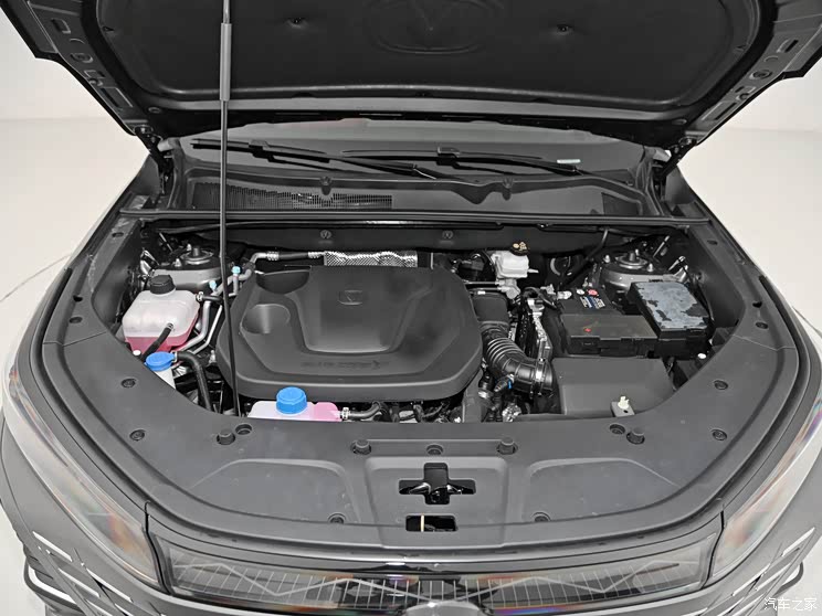 長安汽車 長安CS75 PLUS 2024款 第三代 冠軍版 基本型 長安汽車 長安CS75 PLUS 2024款 第三代 冠軍版 基本型